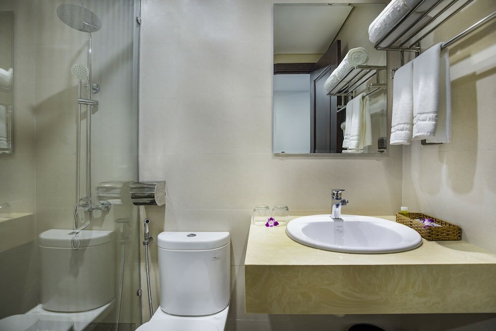 Фото Royal Charm Hotel