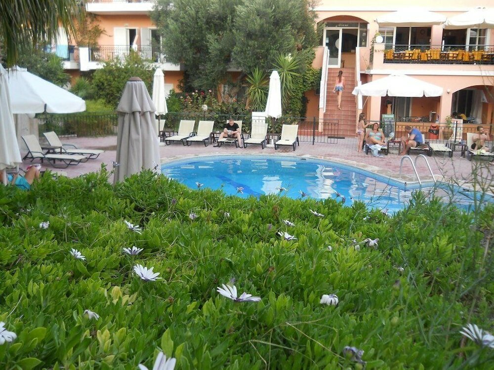 Фото Aloni Hotel