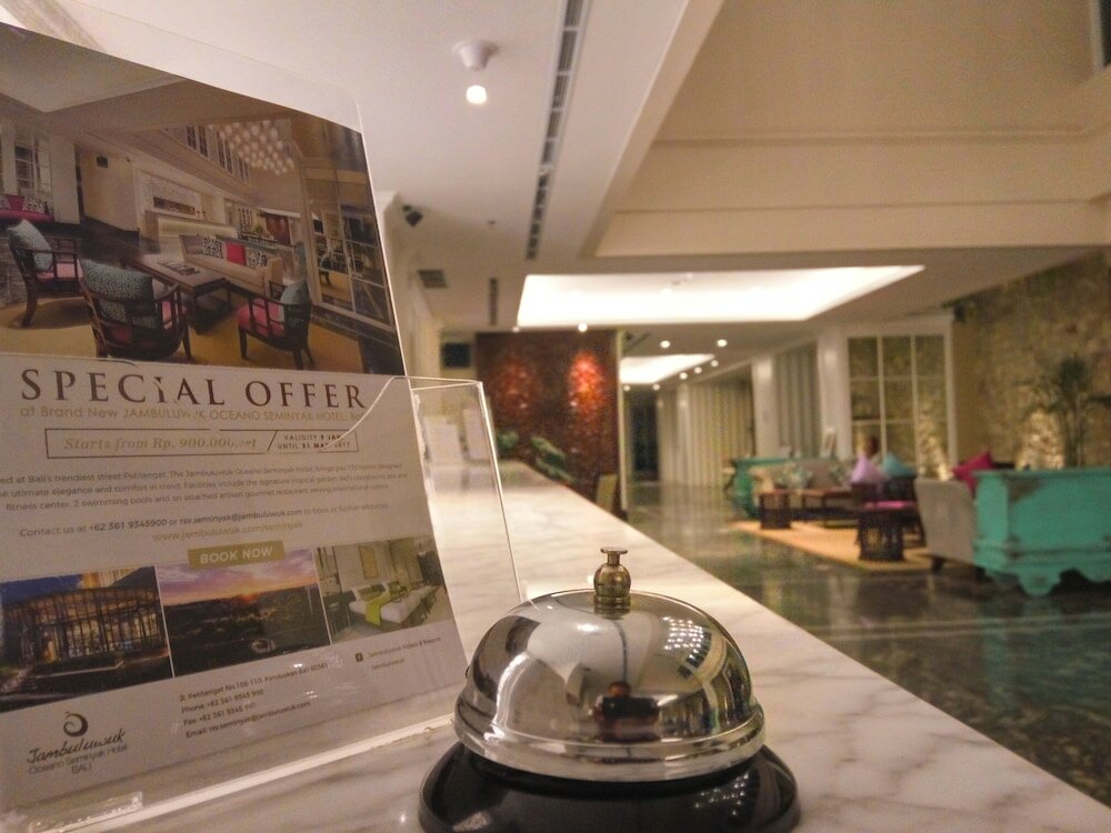 Фото Jambuluwuk Oceano Seminyak Hotel