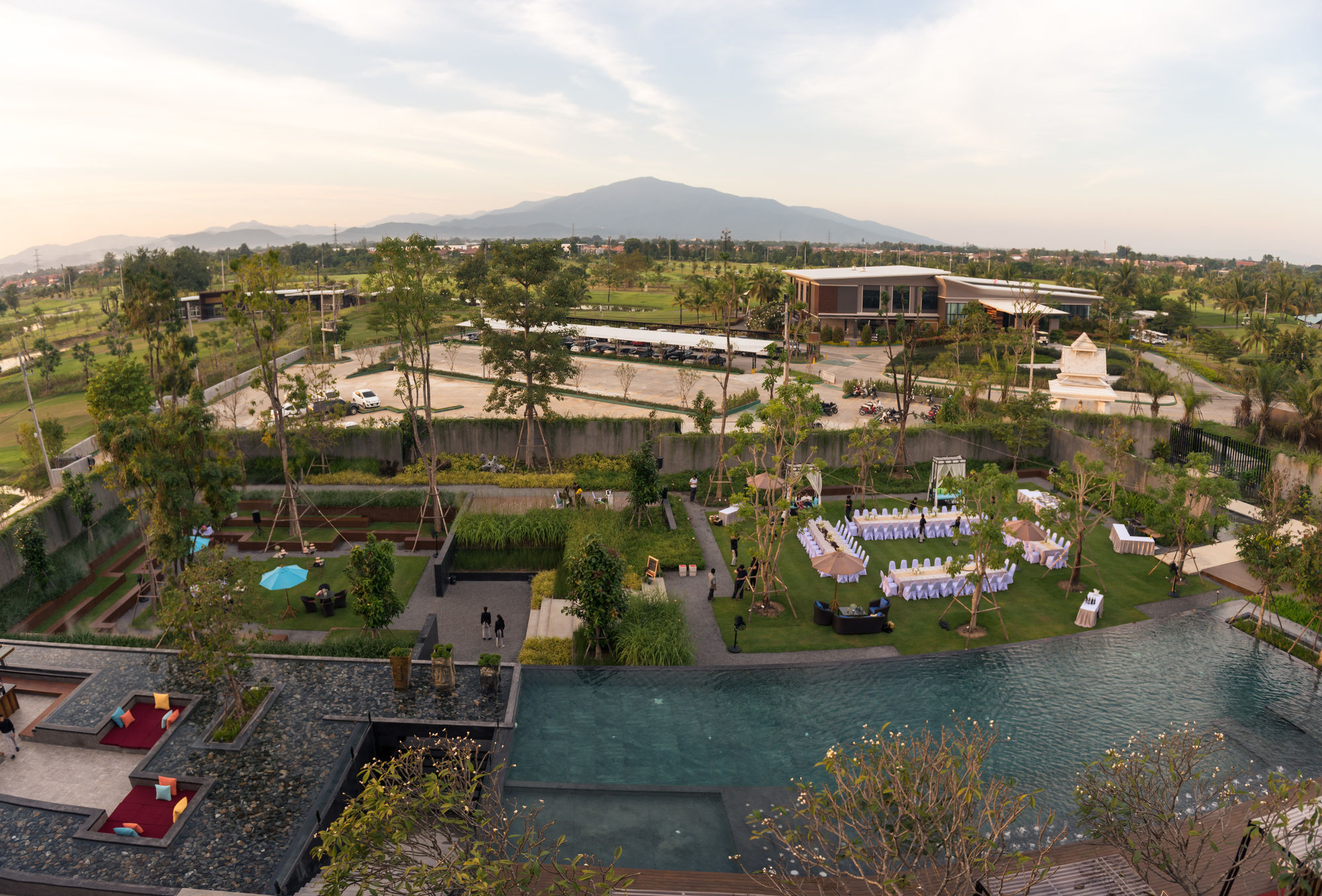 Фото Отель North Hill City Resort