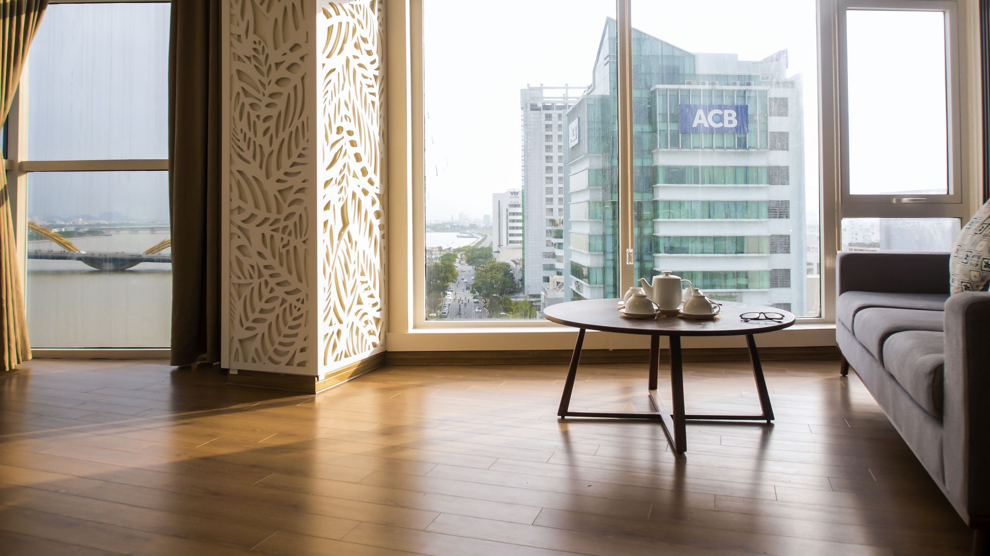 Фото Pariat River Front Hotel