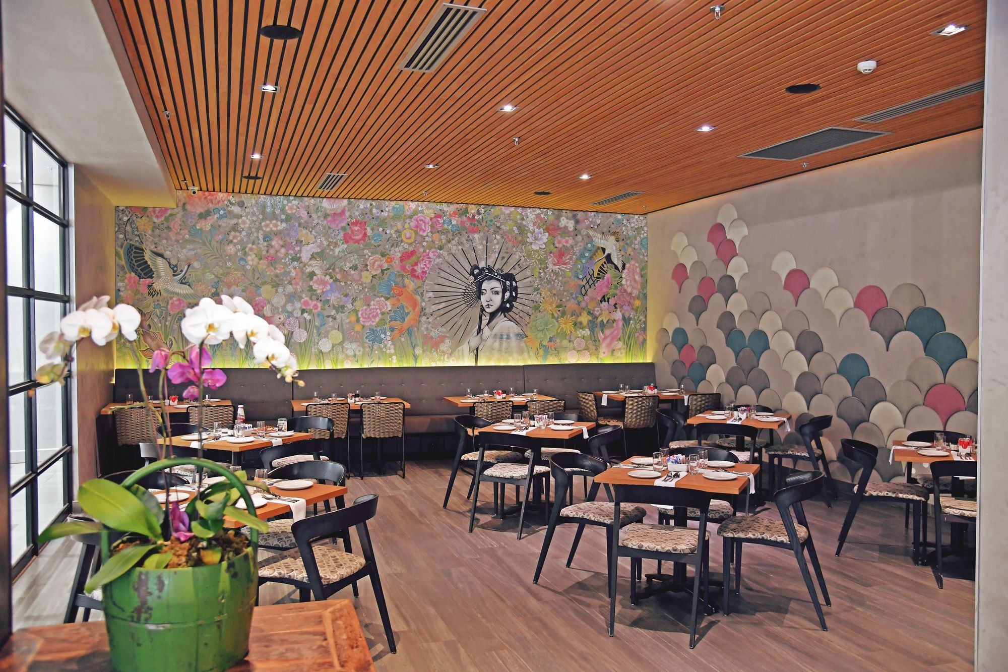 Фото The Capital Menlyn Maine