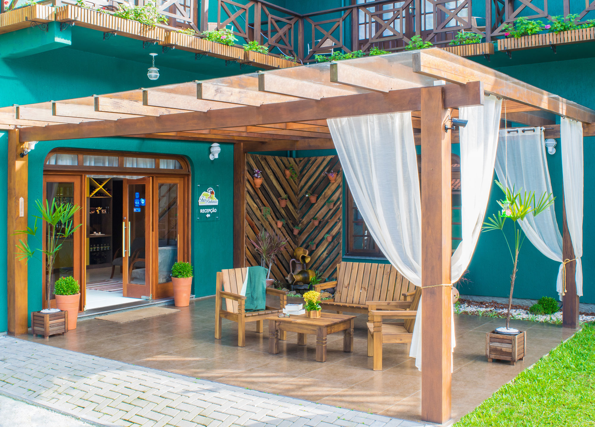 Фото Pousada Três Pinheiros