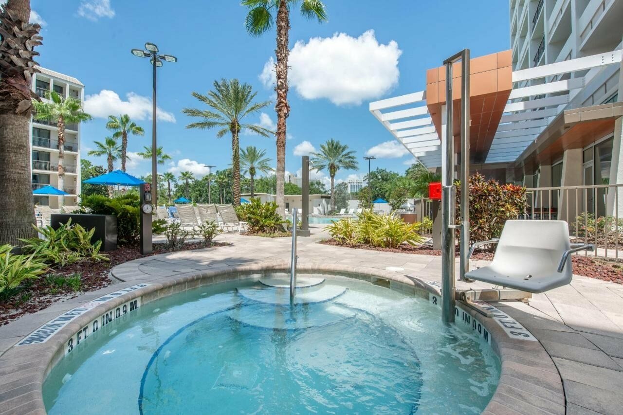 Фото Holiday Inn Orlando - Disney Springs Area, an Ihg Hotel