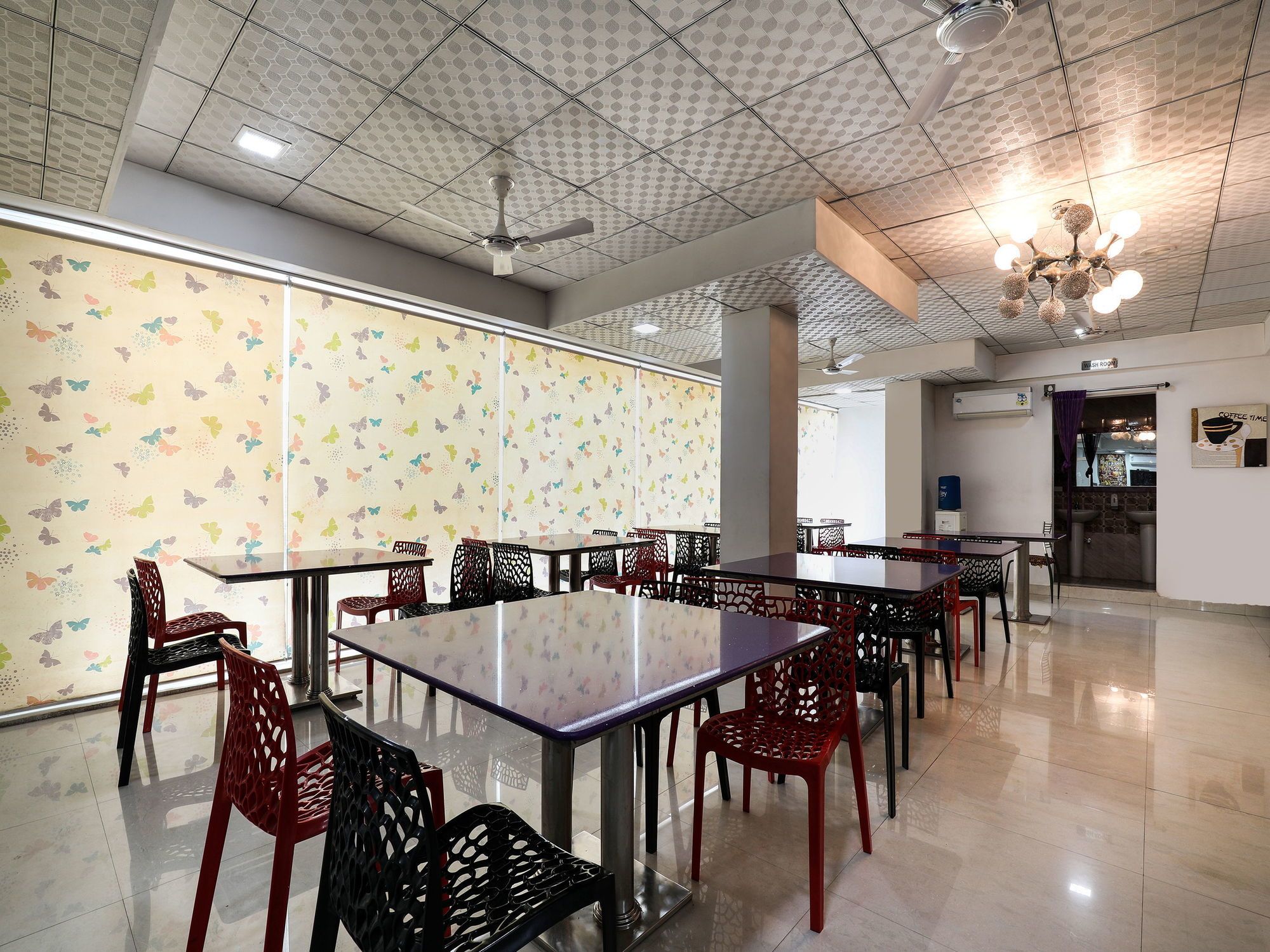 Фото Oyo 986 Hotel Akhand Homes