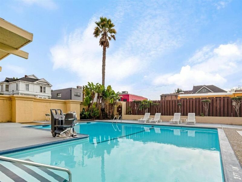 Фото La Quinta Inn by Wyndham Berkeley