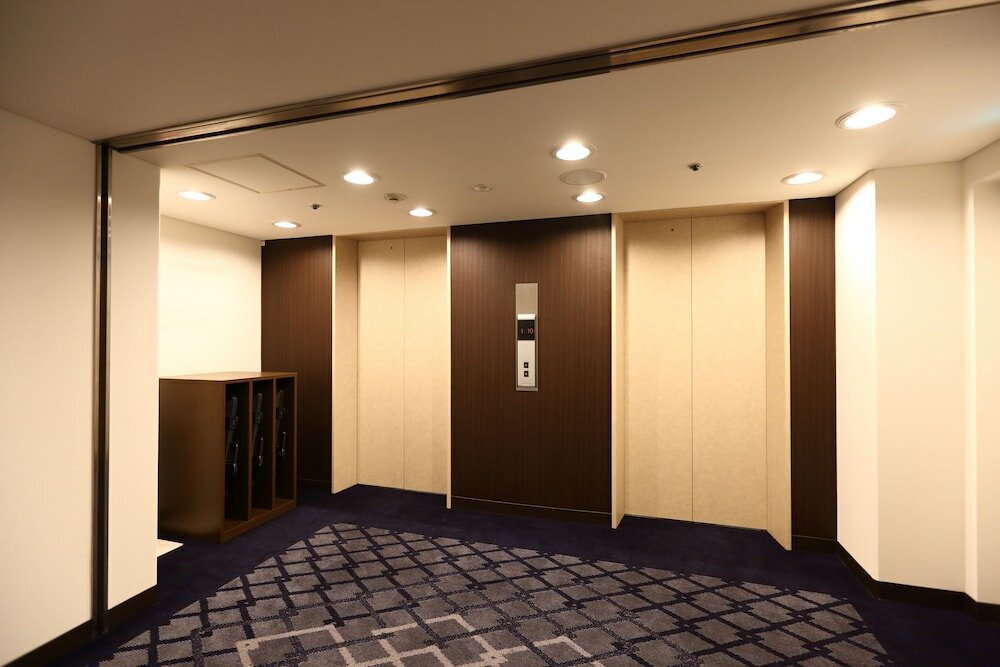 Фото Kobe Sannomiya Tokyu Rei Hotel