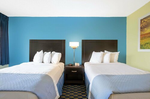 Гостиница Days Inn by Wyndham Wrightstown