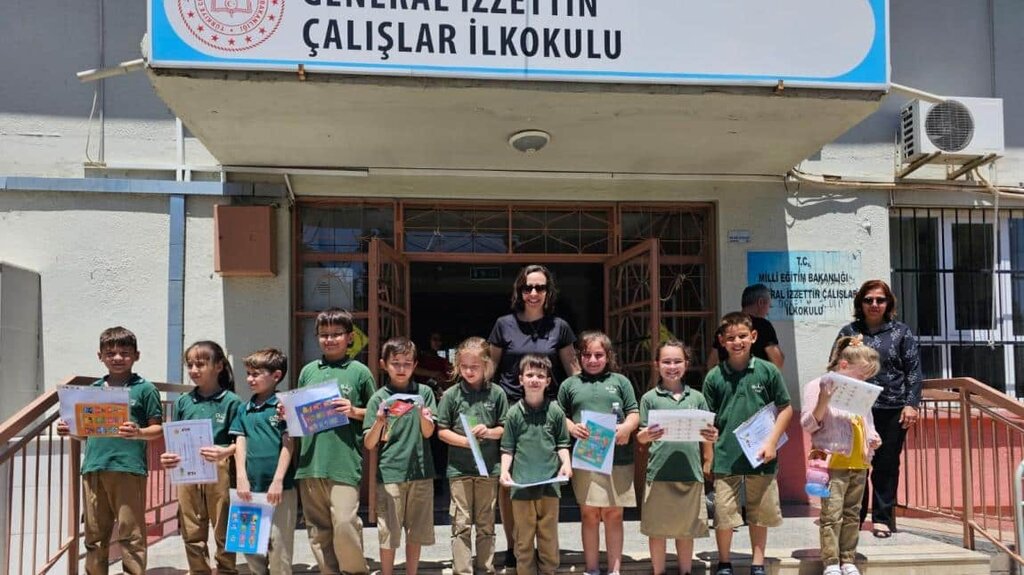 Primary school General Izzettin Calislar Elementary School, Izmir, photo