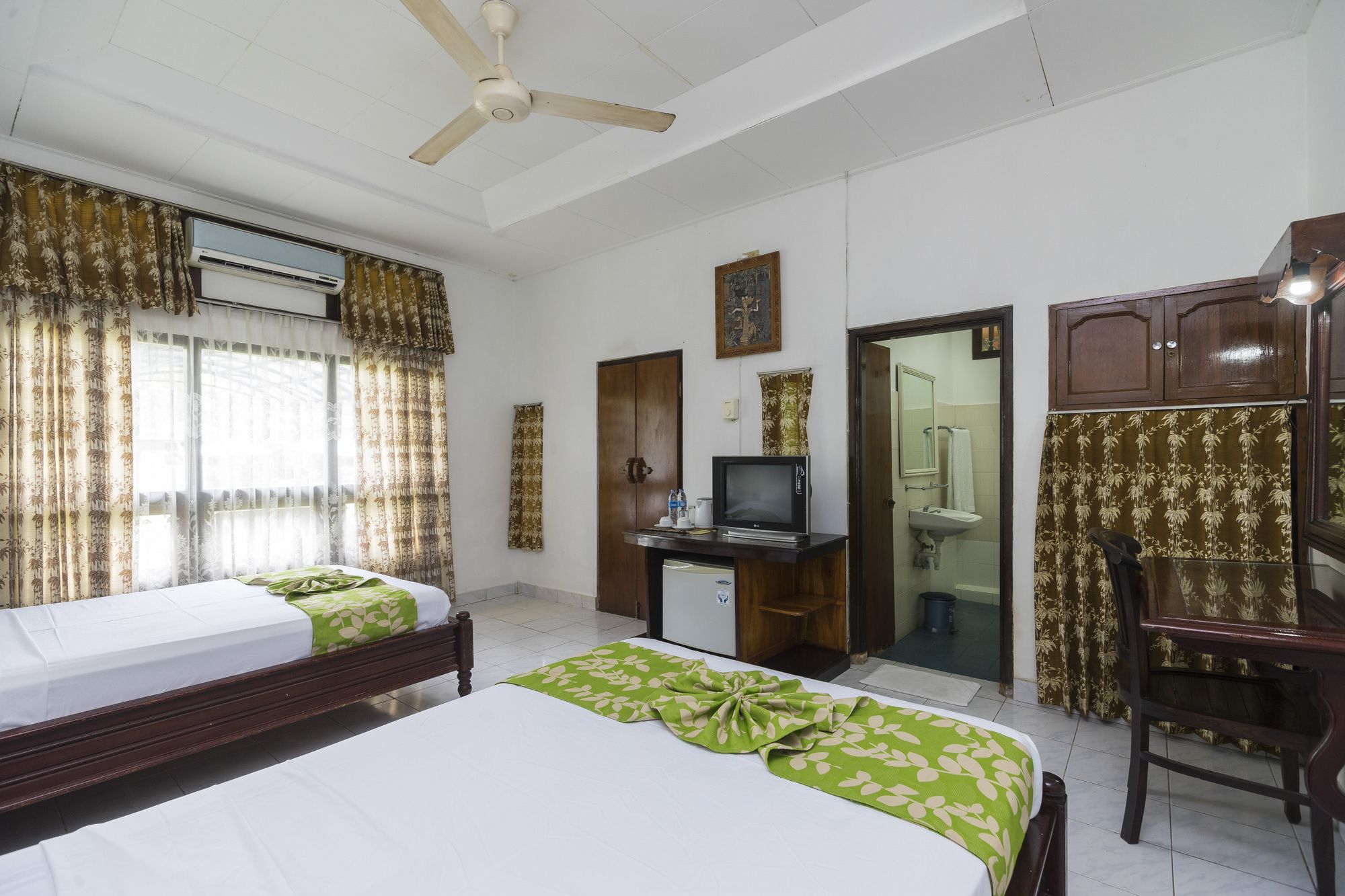 Фото Bali Wirasana Inn