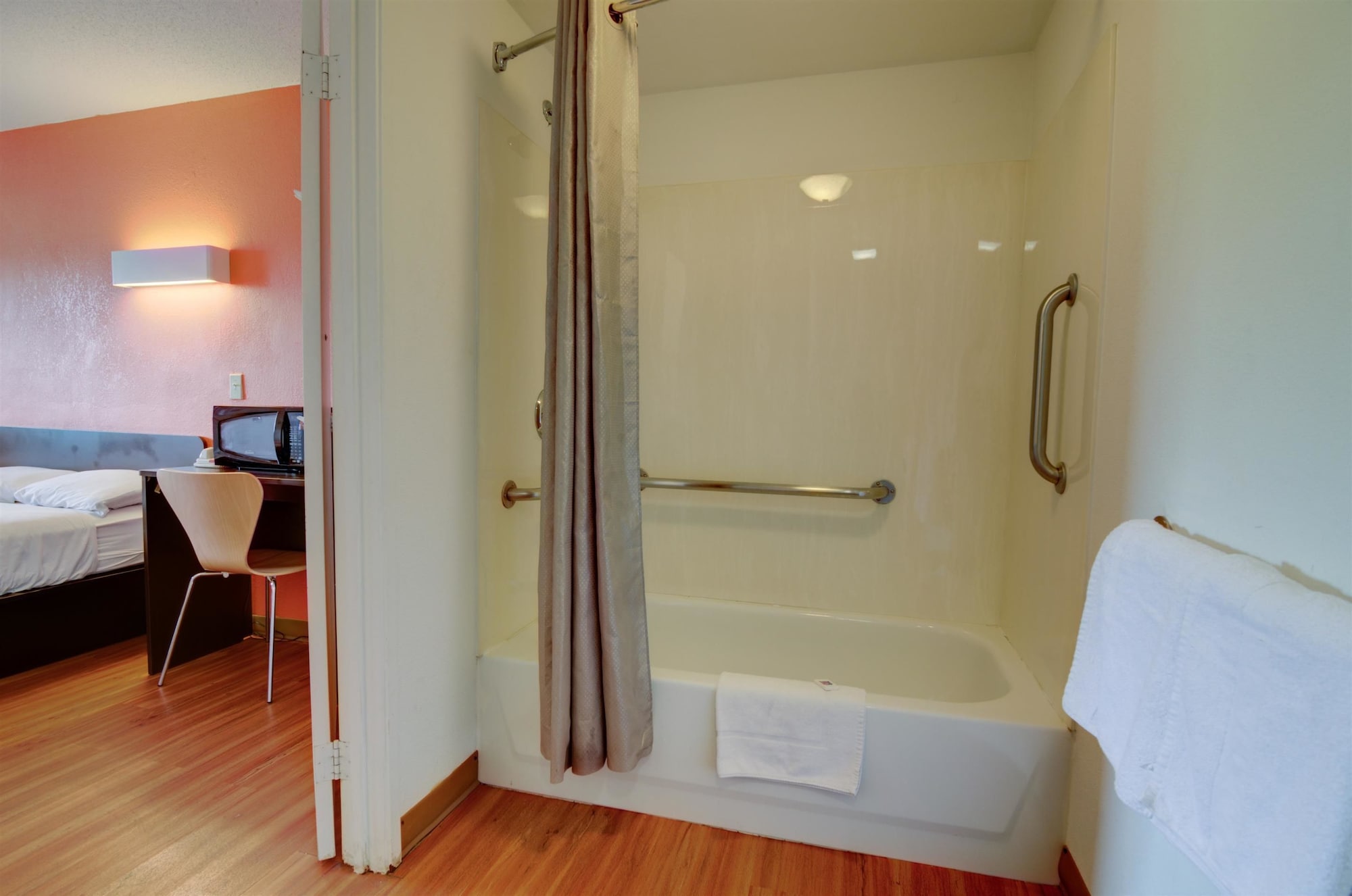 Фото Motel 6 Kansas City, Mo