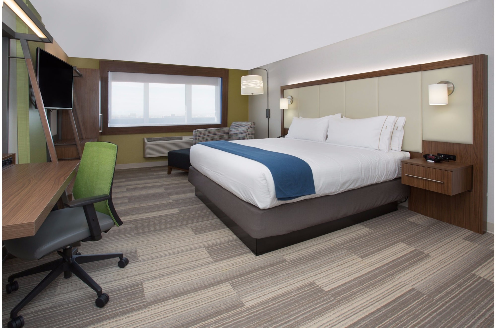 Фото Holiday Inn Express & Suites Oklahoma City Airport, an Ihg Hotel