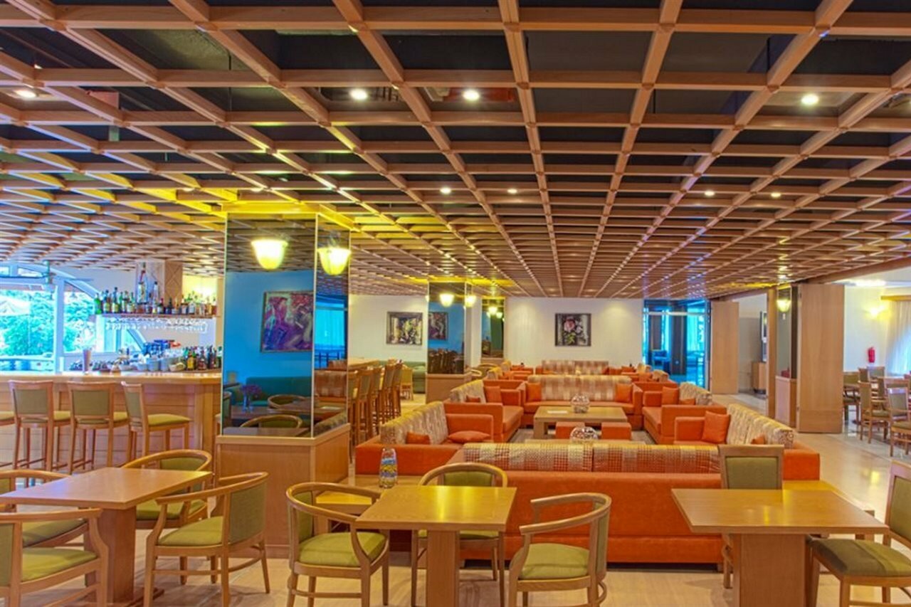 Фото Отель Continental Palace S.A.