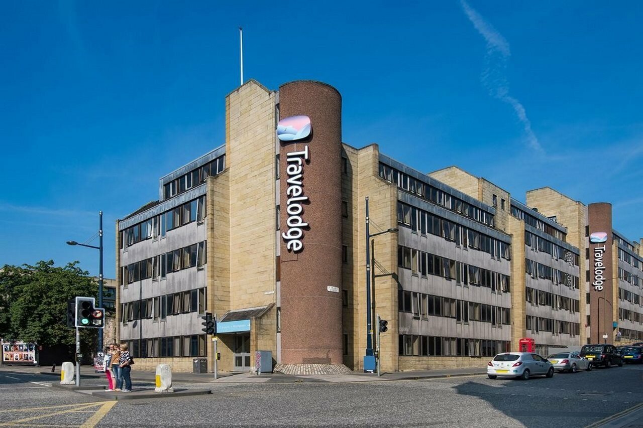 Фото Travelodge Edinburgh Central