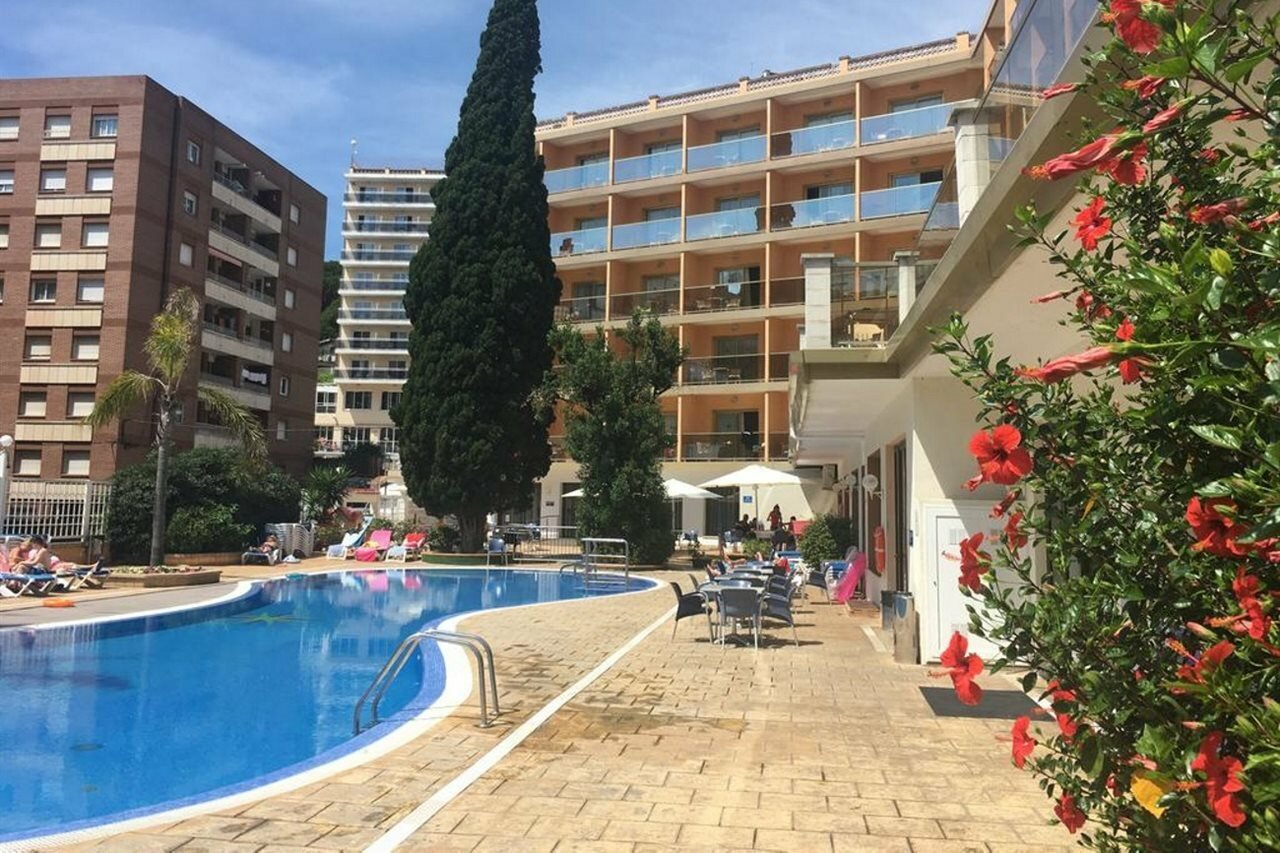 Фото Hotel Bon Repos