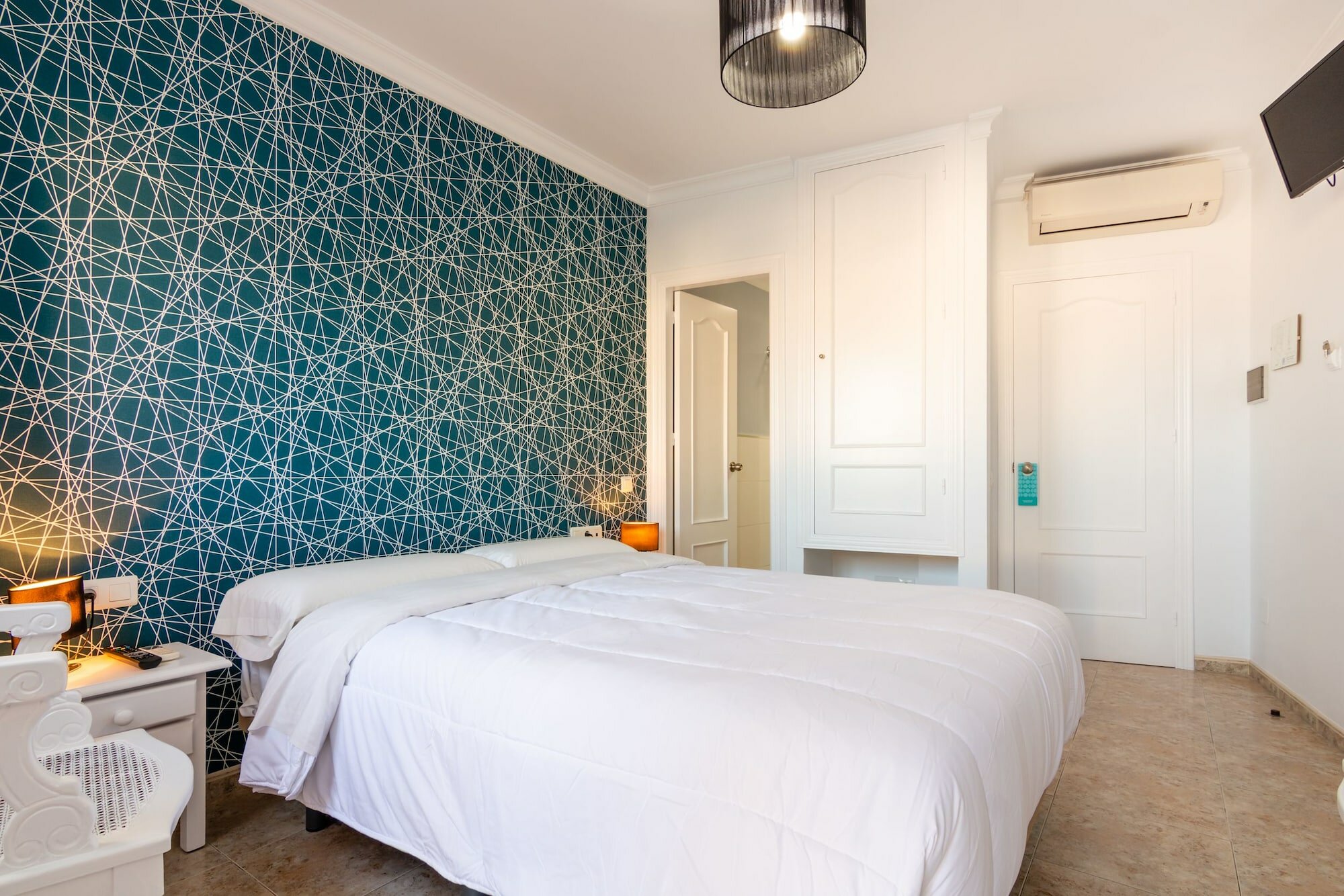 Фото Hostal Luna de Nerja