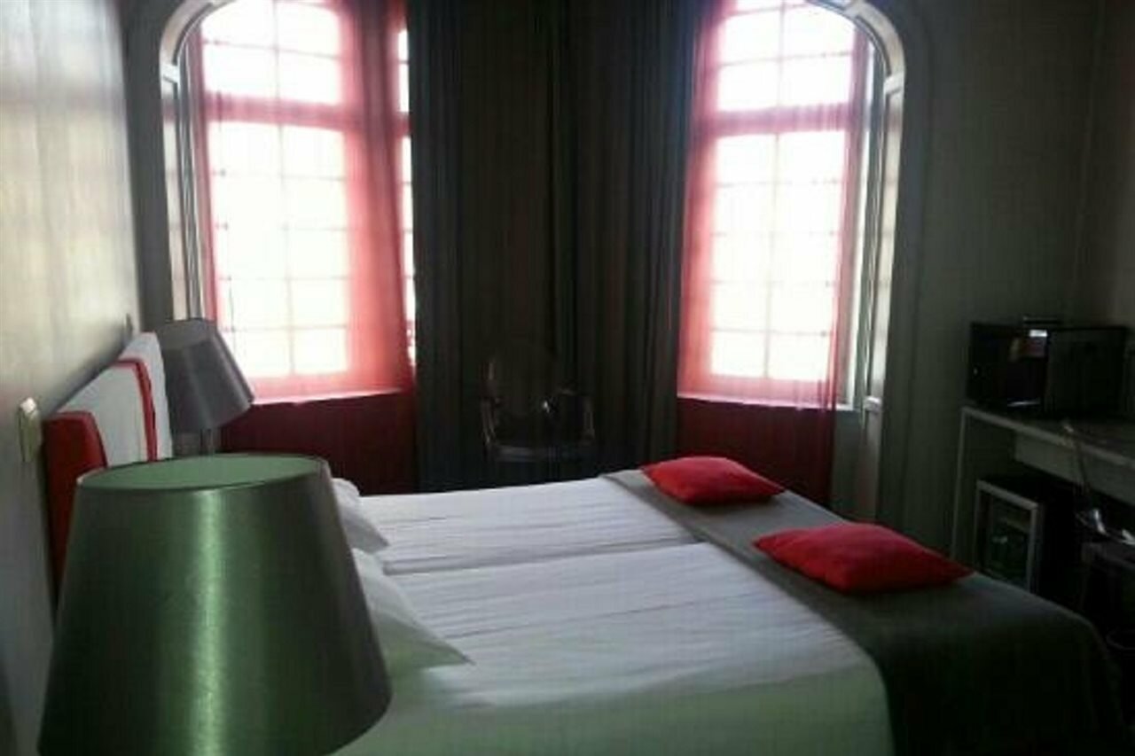 Фото Monty Small Design Hotel