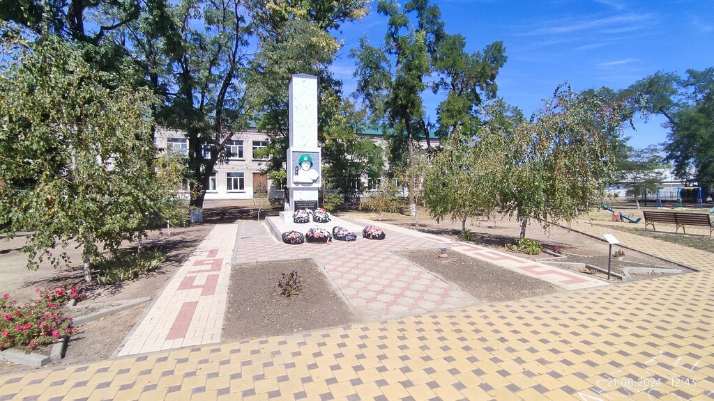 Monument, memorial Братская могила советских воинов, погибших в период Сталинградской битвы, Volgograd Oblast, photo