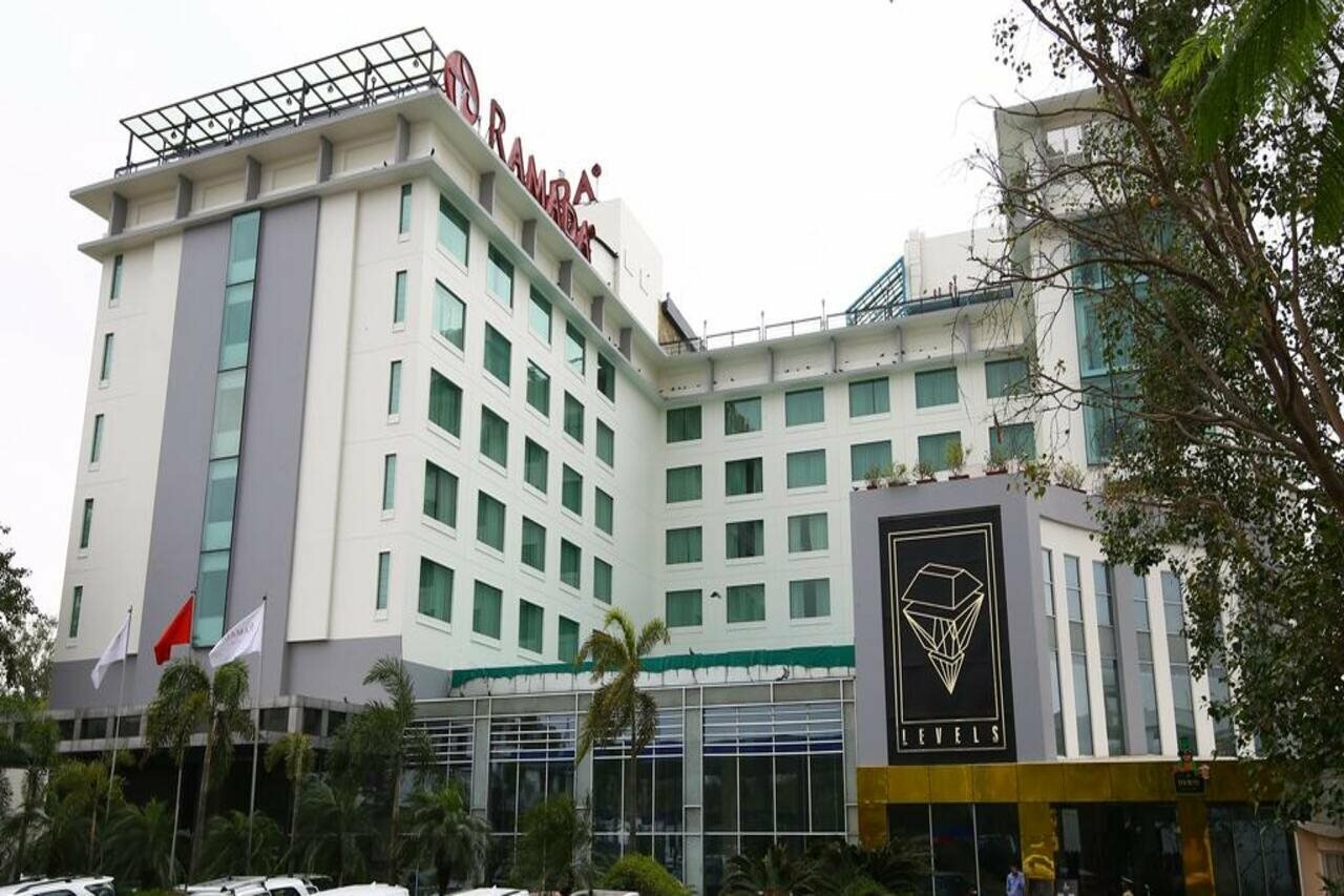 Фото Ramada by Wyndham Jaipur
