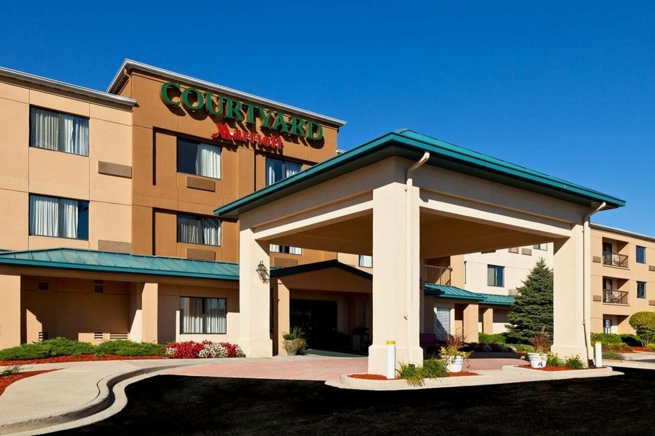 Фото Courtyard by Marriott Chicago Southeast/Hammond