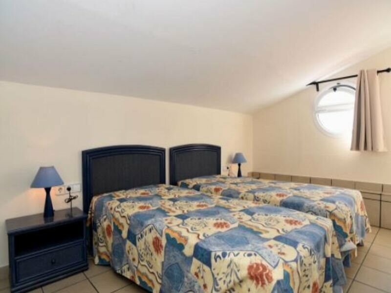 Фото Apartamentos Maurici Park