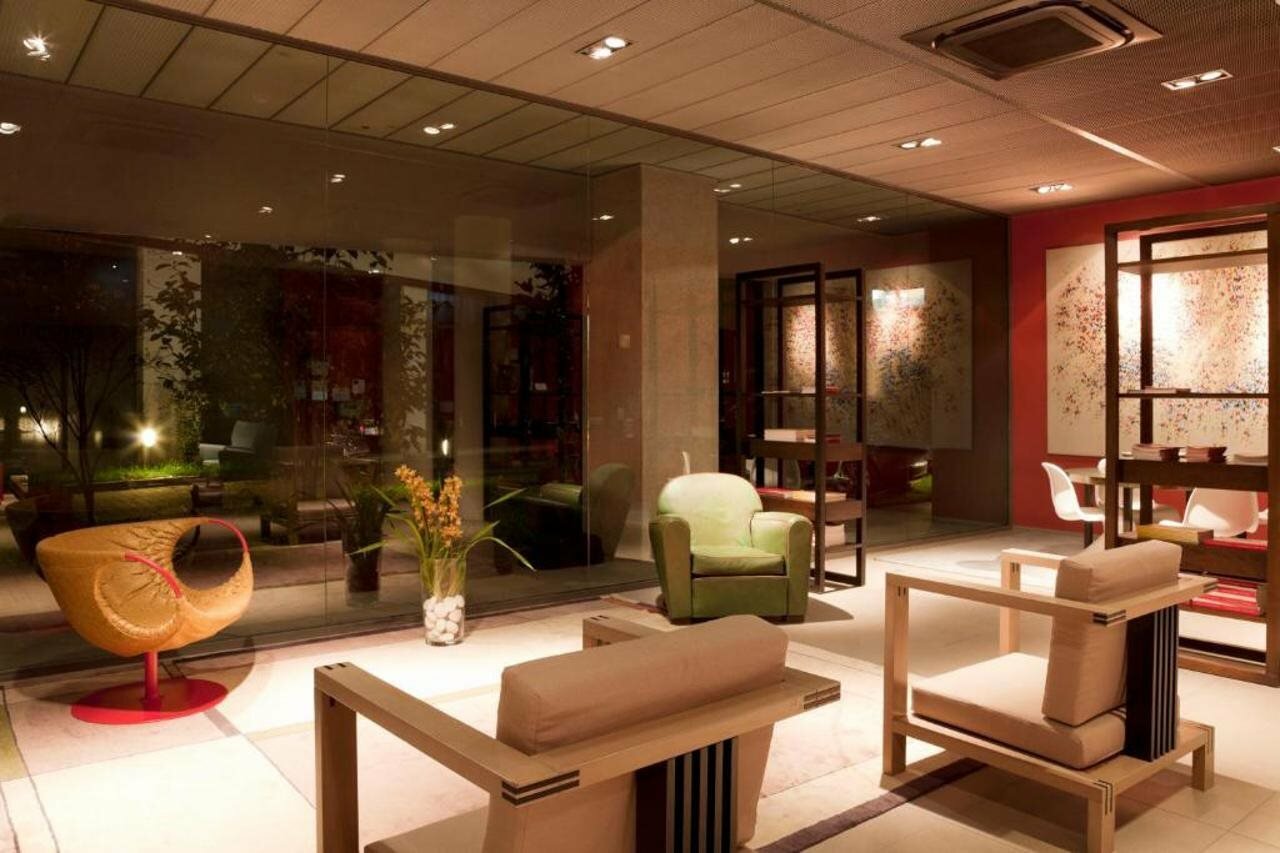 Фото отеля 1