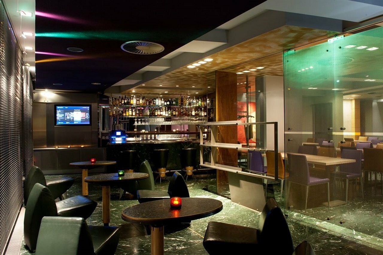 Фото Premier Inn Koeln City Centre