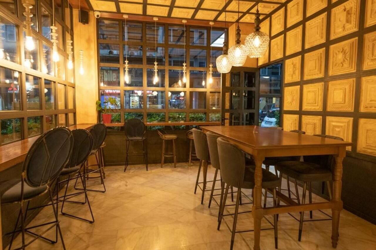 Фото Parnon Hotel