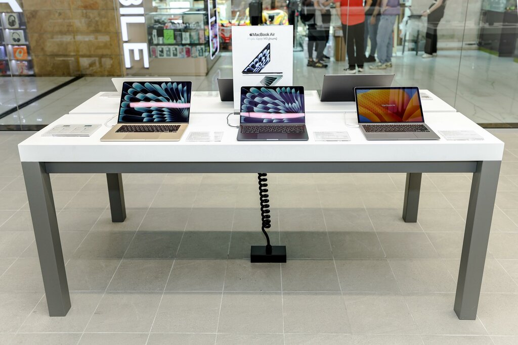 Electronics store ISpace, Yerevan, photo