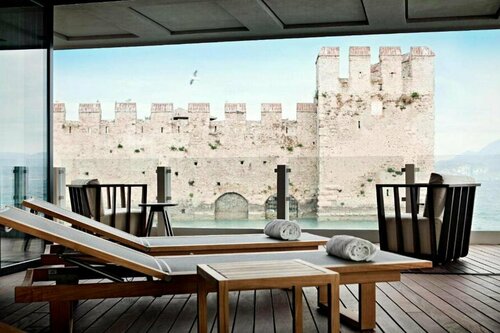 Внешний вид отеля Grand Hotel Terme в Сирмионе, фото 5