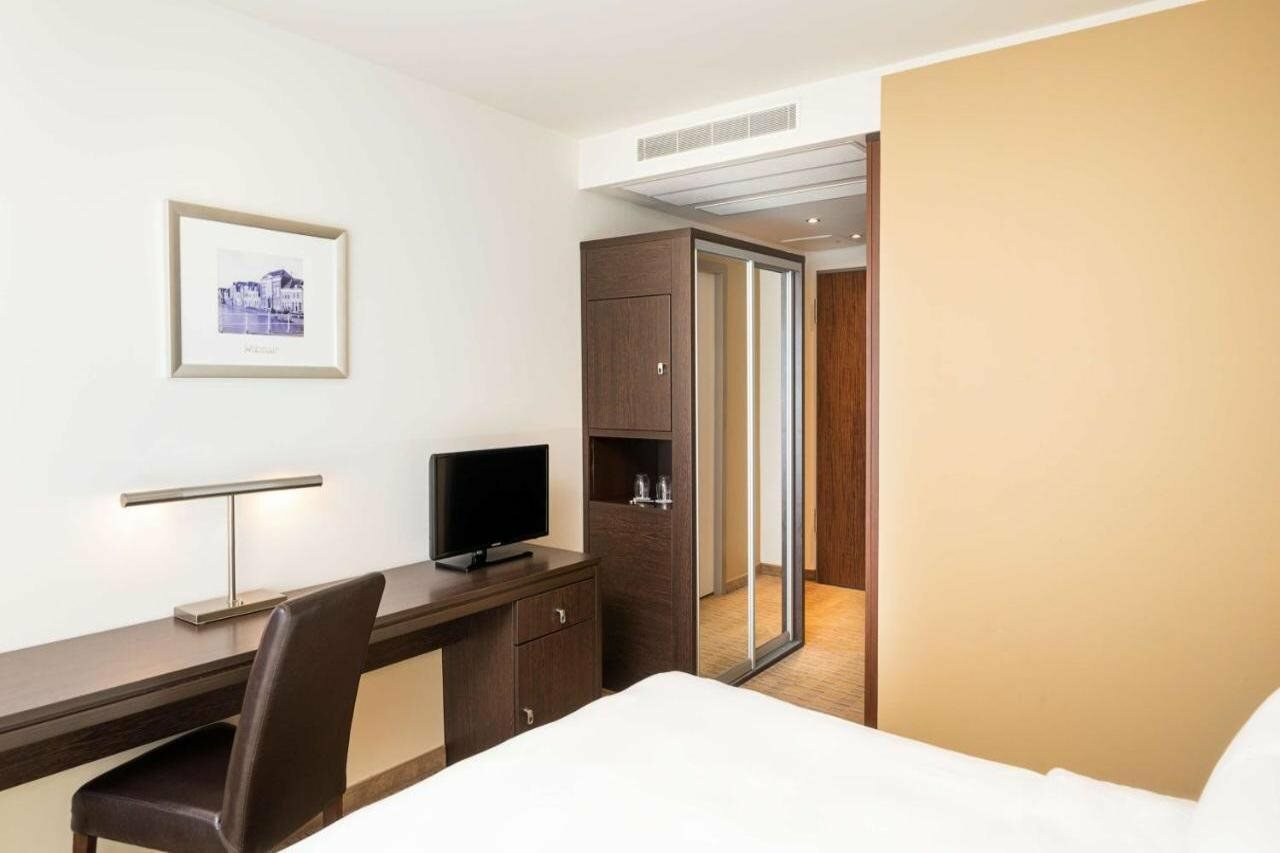 Фото Elaya Hotel Hamburg Finkenwerder