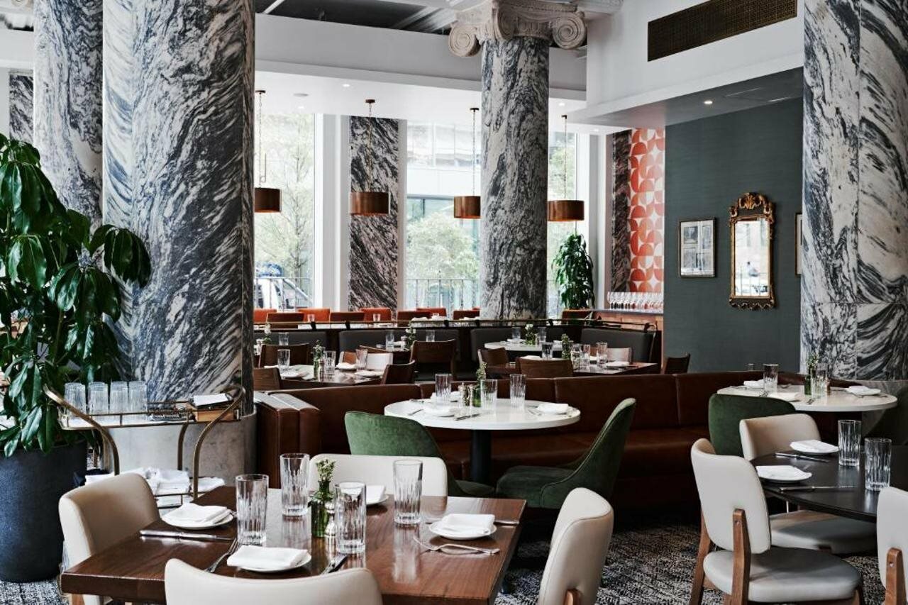 Фото The Candler Hotel Atlanta, Curio Collection by Hilton