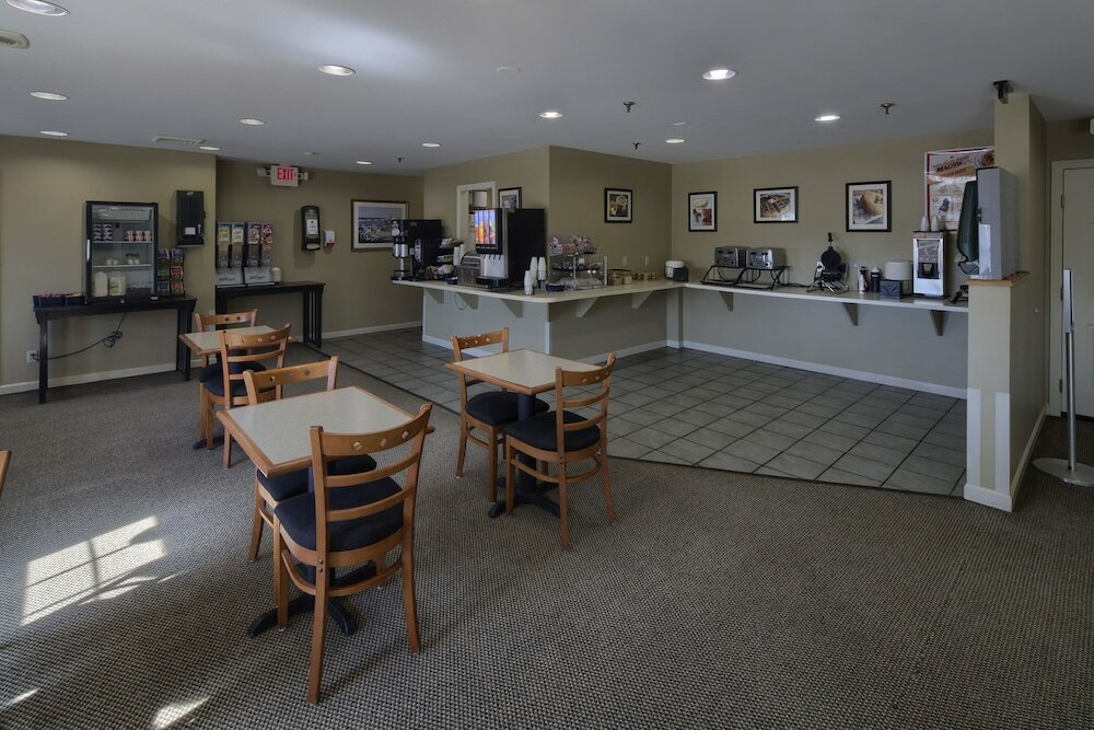 Фото Country Inn at The Mall