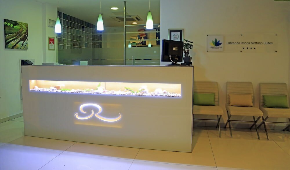 Фото Labranda Rocca Nettuno Suites