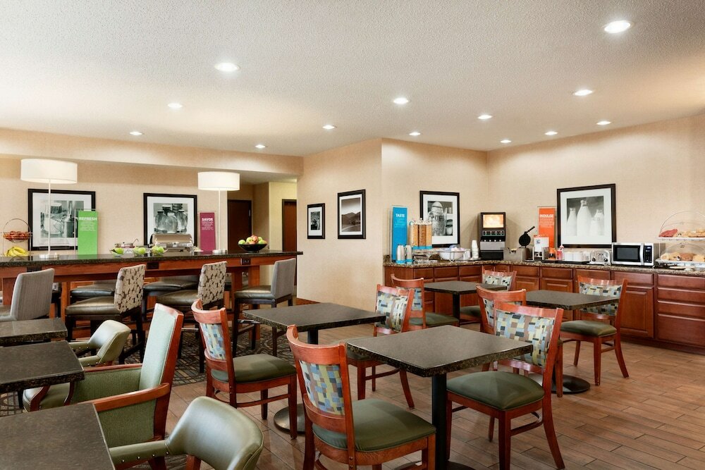 Фото Hampton Inn Longmont