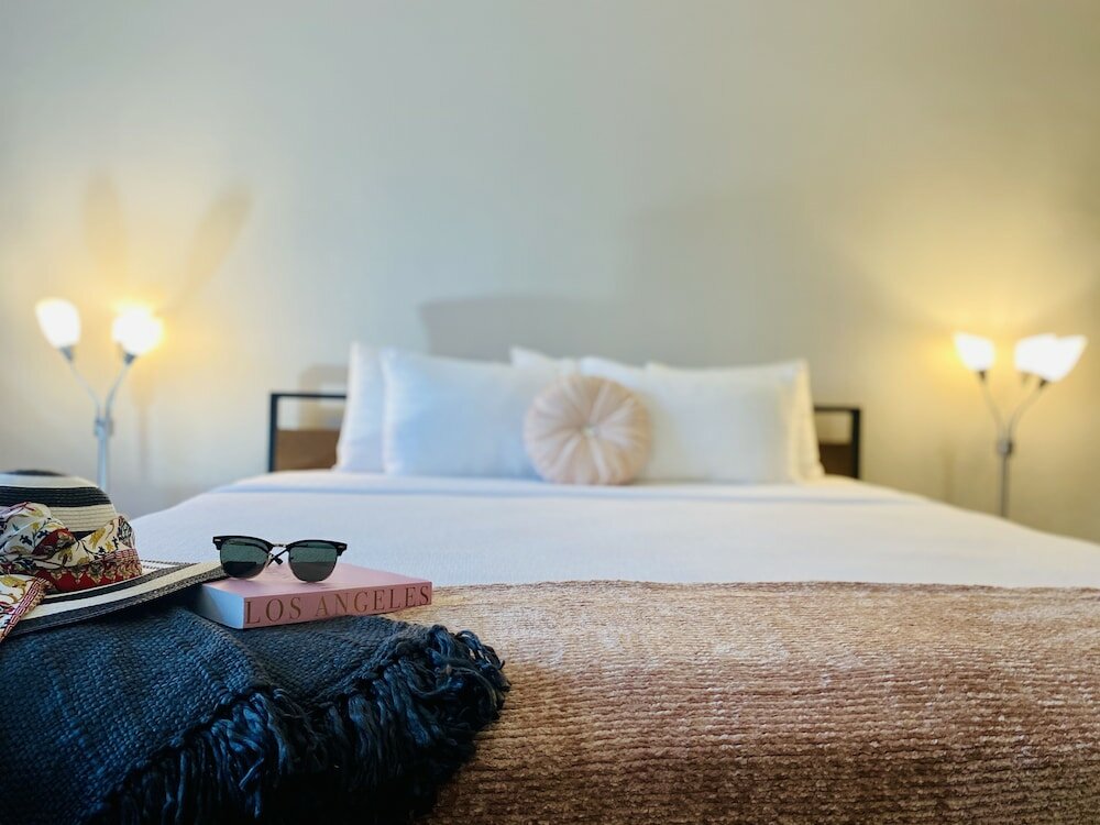 Фото Glendale Express Hotel