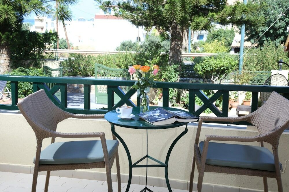 Фото Kiriakos Apartments