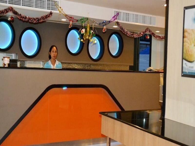 Фото Flipper Lodge Hotel