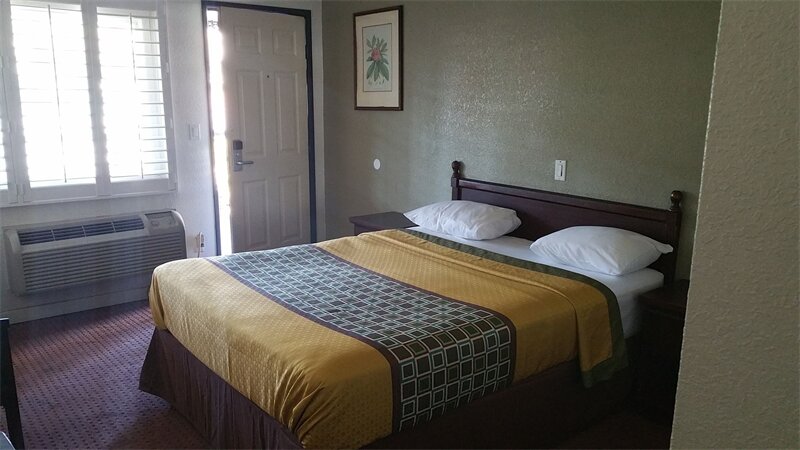 Фото Welcome Inn on Colorado Blvd