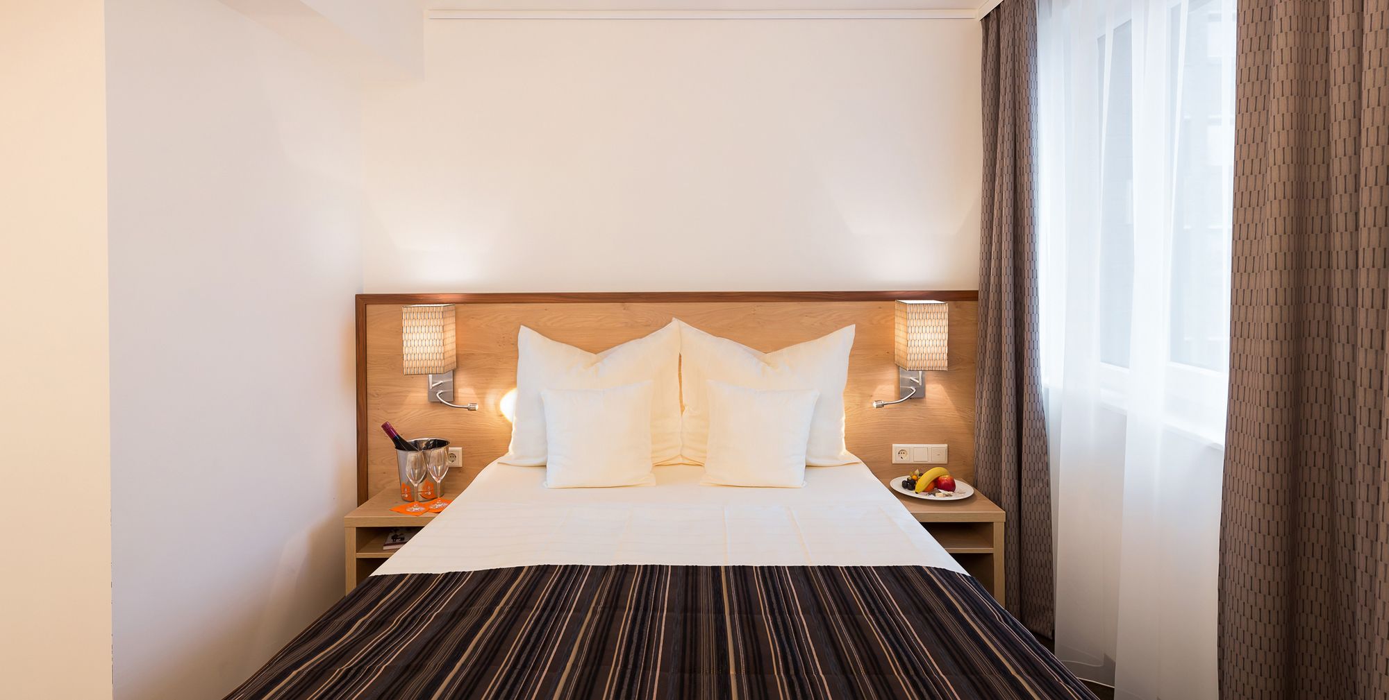 Фото Stadthotel am Römerturm