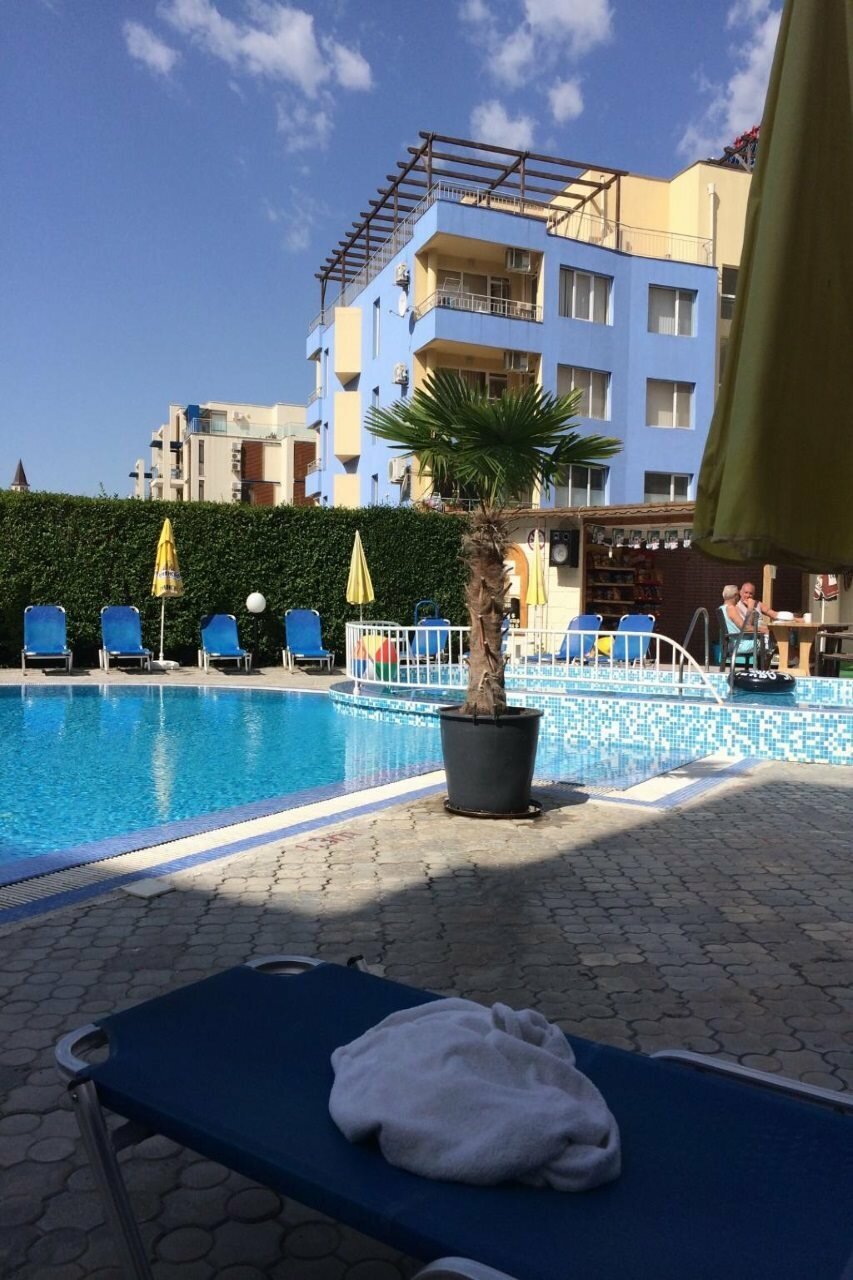 Фото Hotel BelleVille