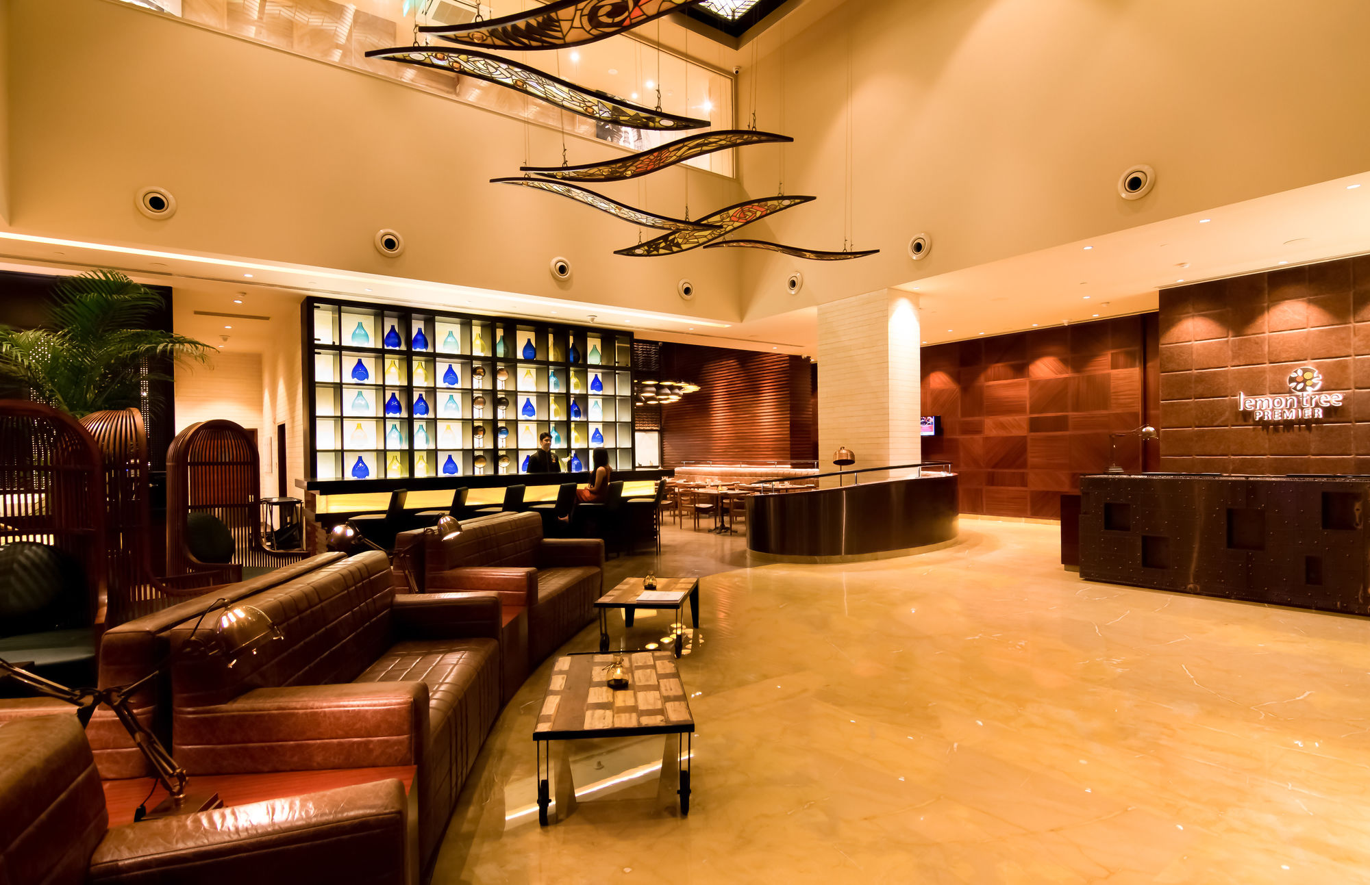 Фото Lemon Tree Premier City Center Gurugram