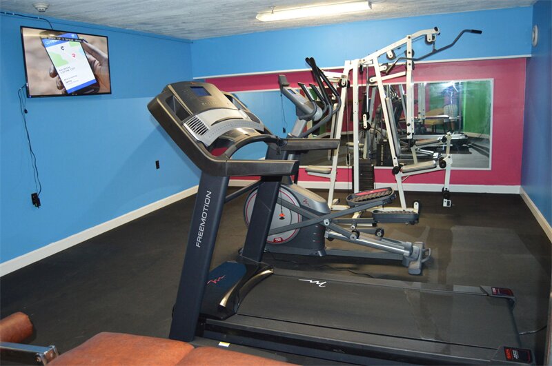 Фото Hollow Inn and Motel