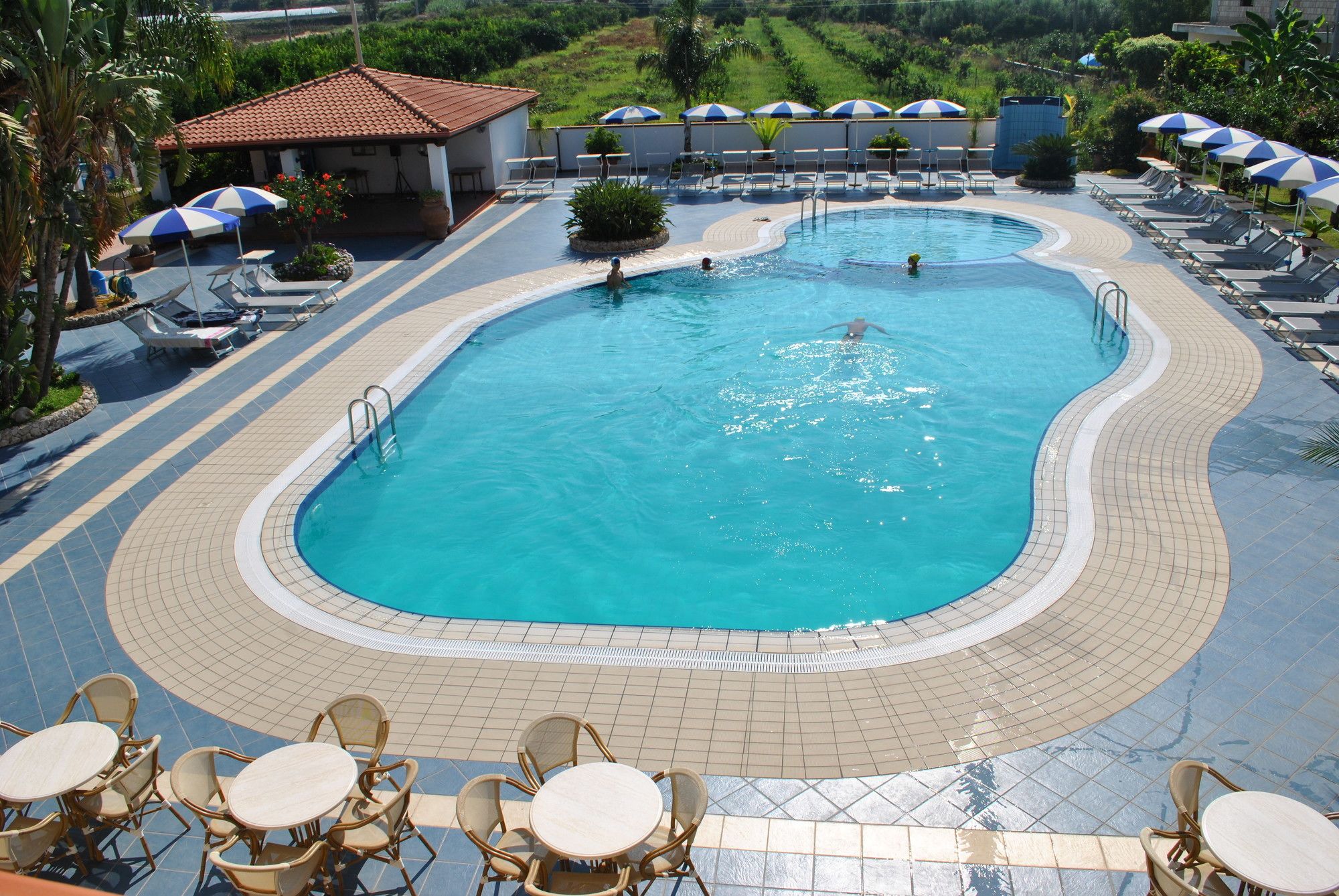 Фото отеля 4