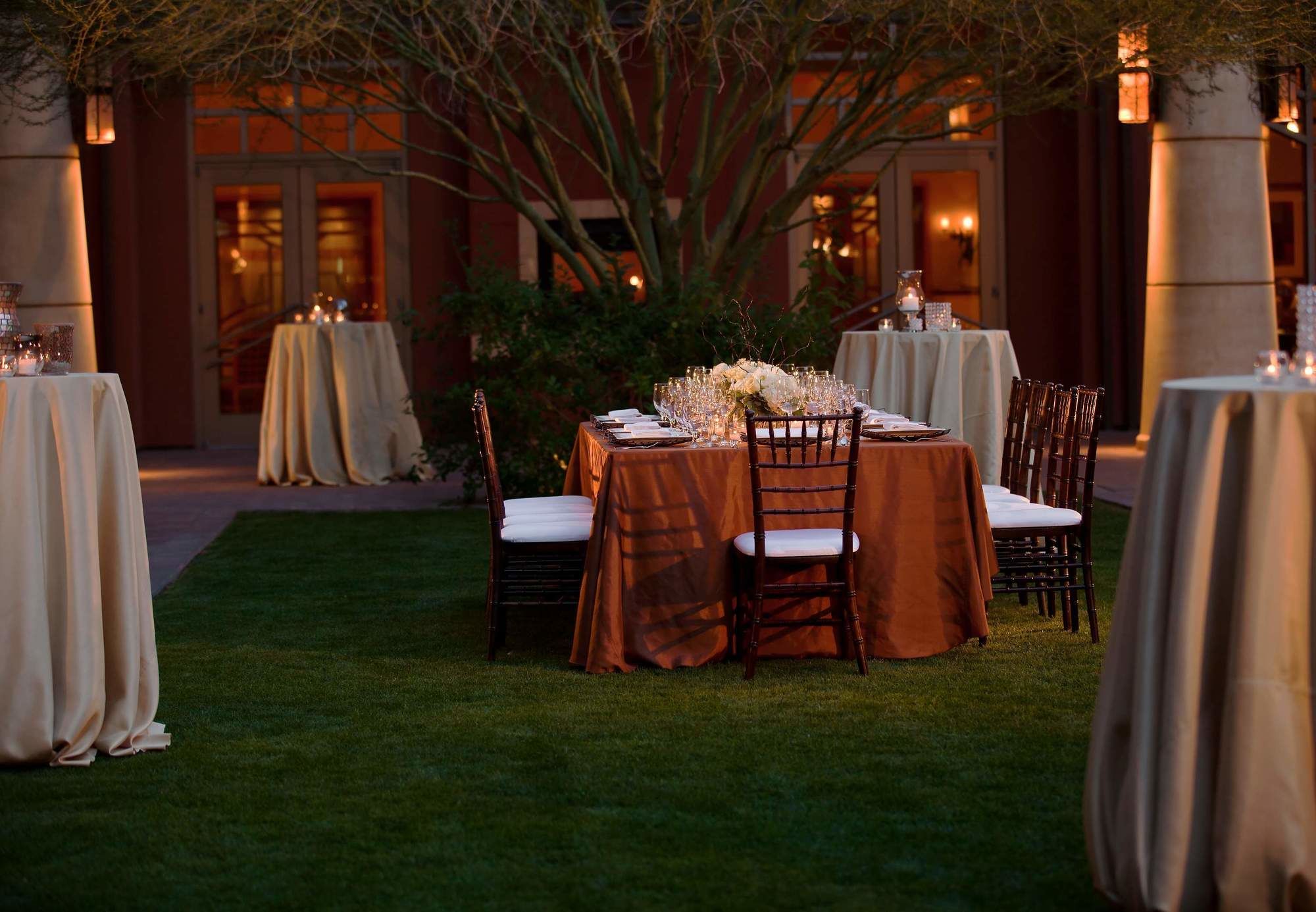 Фото Renaissance Phoenix Glendale Hotel & SPA