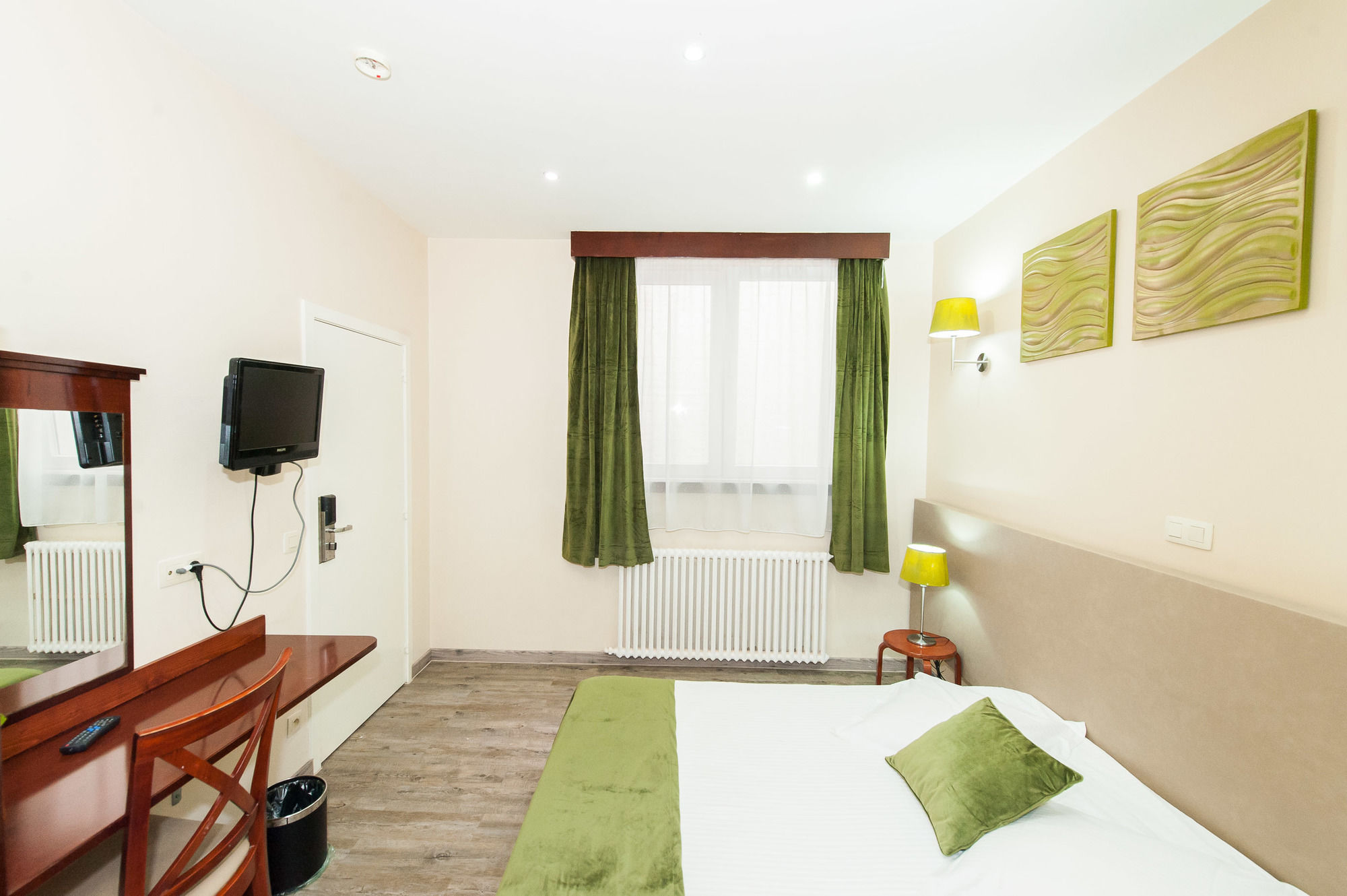 Фото Hotel de France