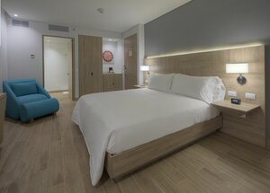 Гостиница Hilton Garden Inn Santa Marta