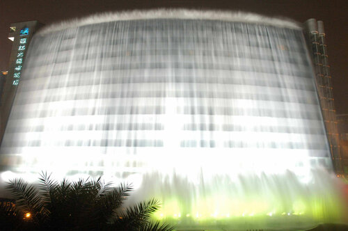 Гостиница Guilin Lijiang Waterfall Hotel в Гуйлине