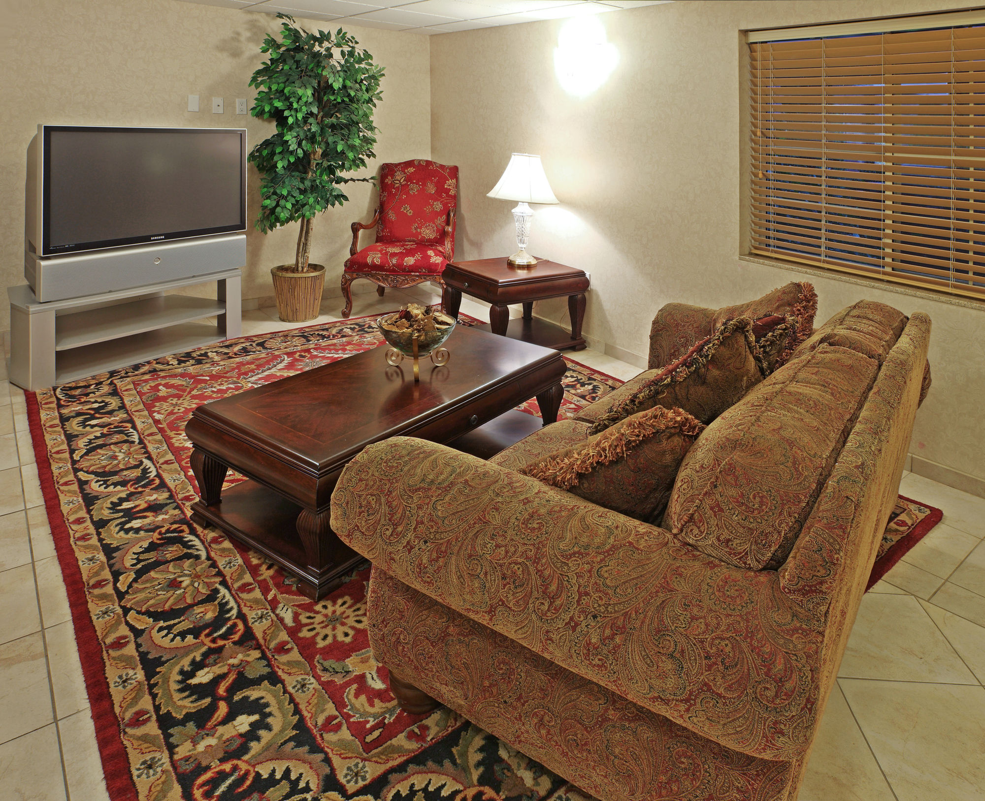 Фото Candlewood Suites West Little Rock, an Ihg Hotel