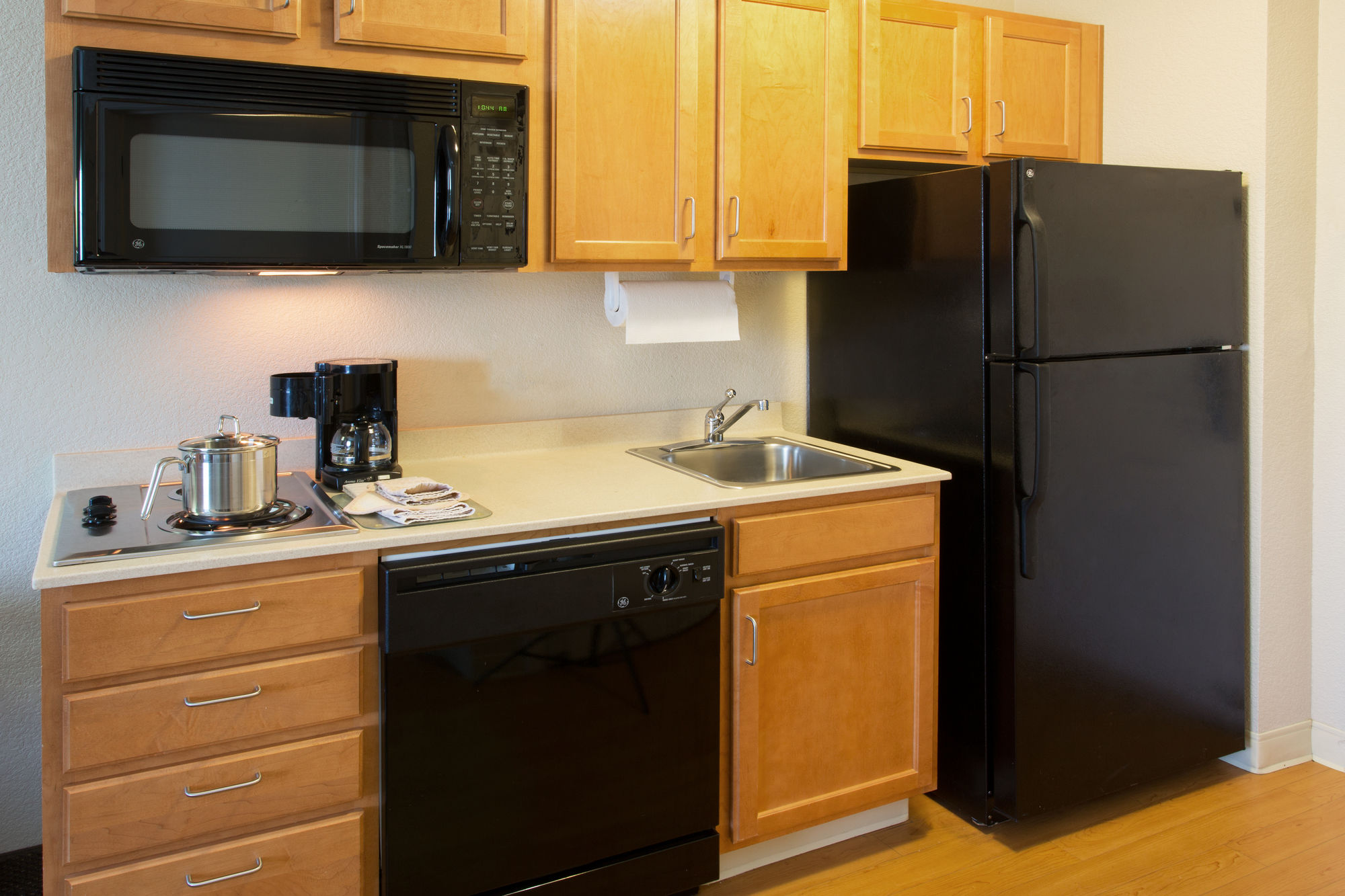 Фото Candlewood Suites Medford, an Ihg Hotel